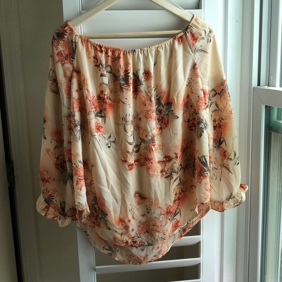 Sweet Rain Tops - Floral shoulder top by Sweet Rain